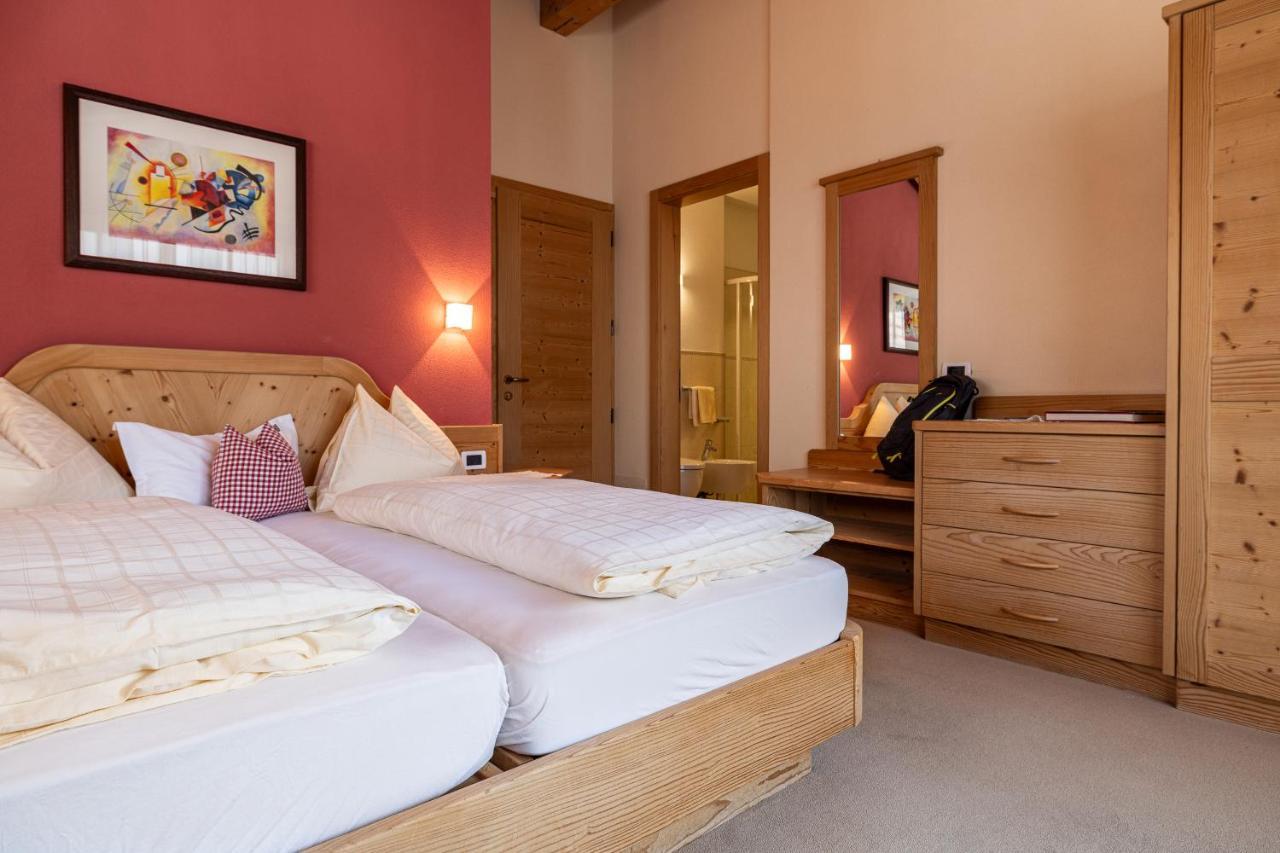 Garni Gran Pre Bed & Breakfast Corvara In Badia Exterior foto