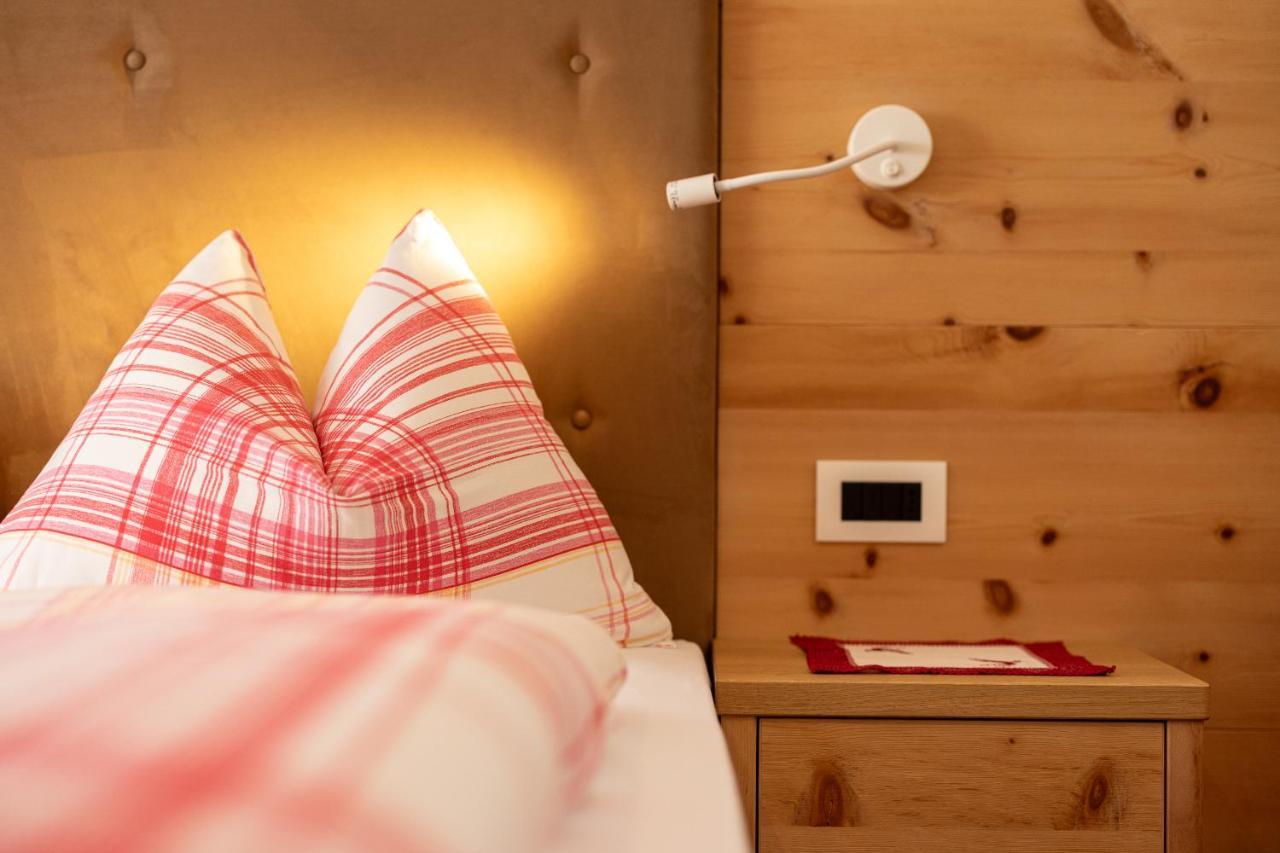 Garni Gran Pre Bed & Breakfast Corvara In Badia Exterior foto